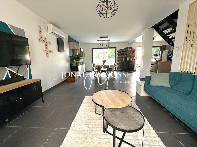 Maison - 144 m² - 6 pièces