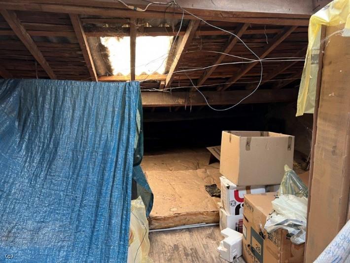 Maison - 212 m² - 7 pièces