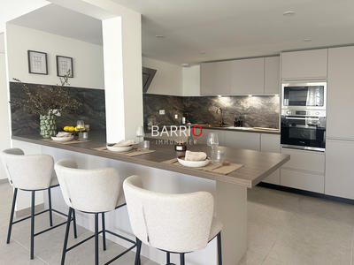 Appartement - 90 m² - 3 pièces