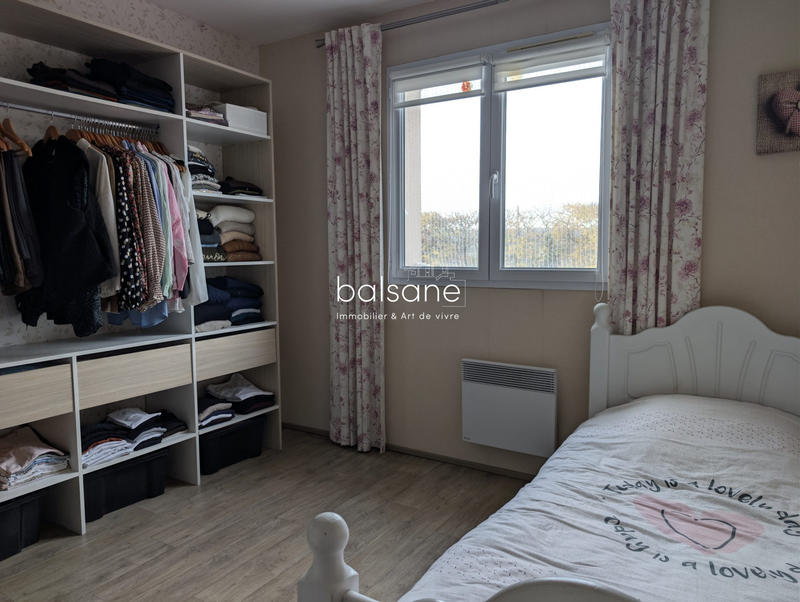 Maison traditionnelle - 90 m² - 5 pièces