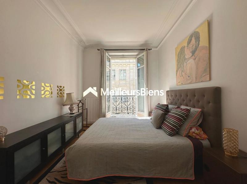 Appartement bourgeois - 56 m² - 2 pièces