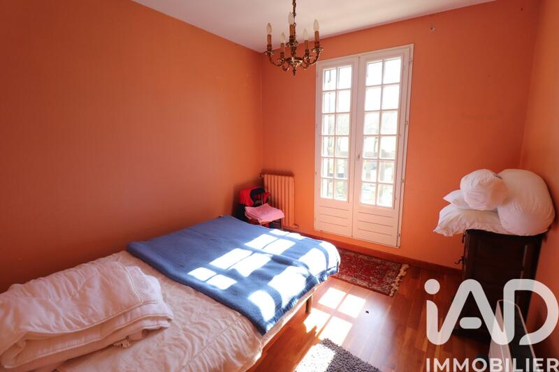 Maison - 163 m² - 11 pièces