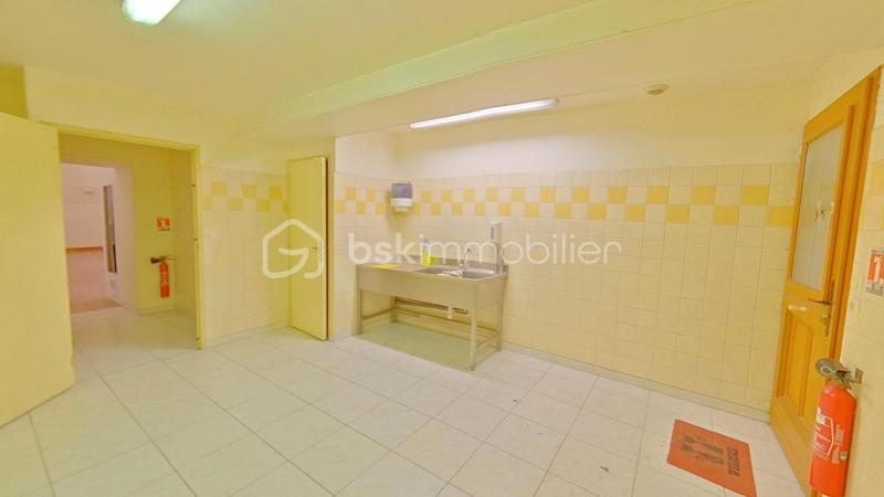 Immeuble - 220 m² - 7 pièces