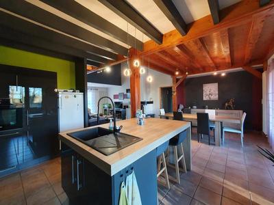 Maison - 190 m² - 6 pièces