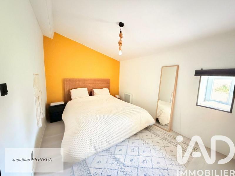 Maison - 220 m² - 7 pièces