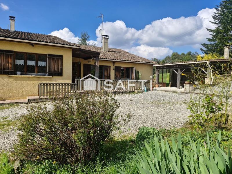 Maison - 140 m² - 5 pièces