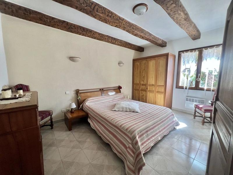 Maison - 280 m² - 5 pièces