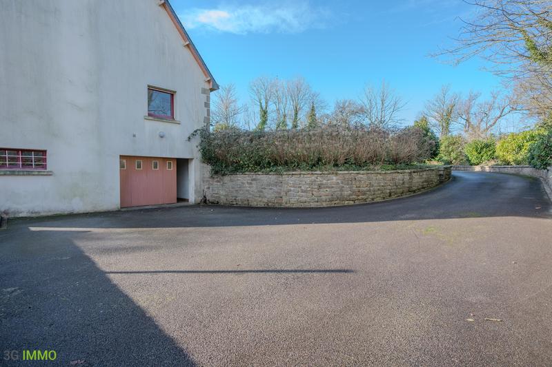 Maison traditionnelle - 150 m² - 6 pièces