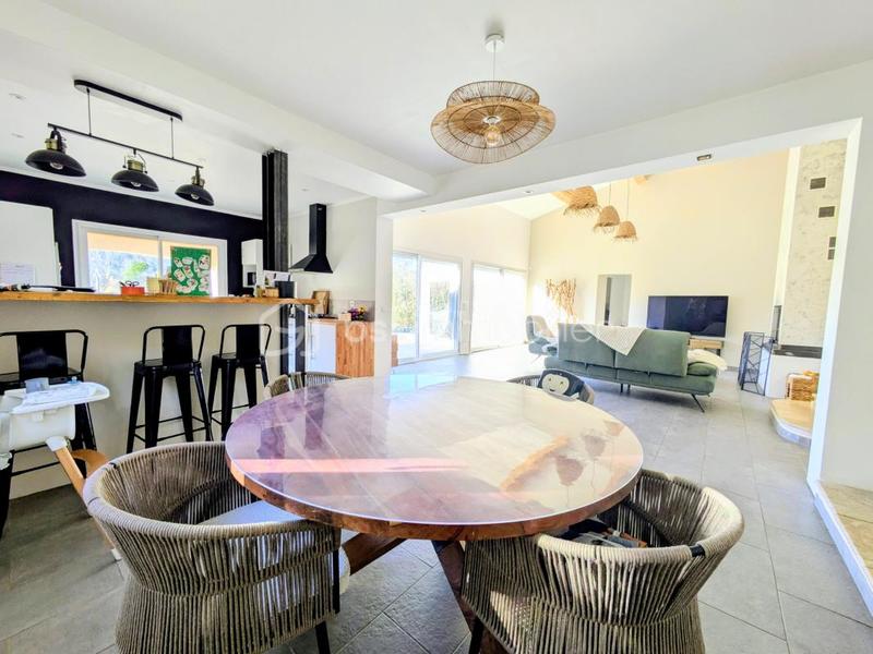 Maison - 155 m² - 5 pièces