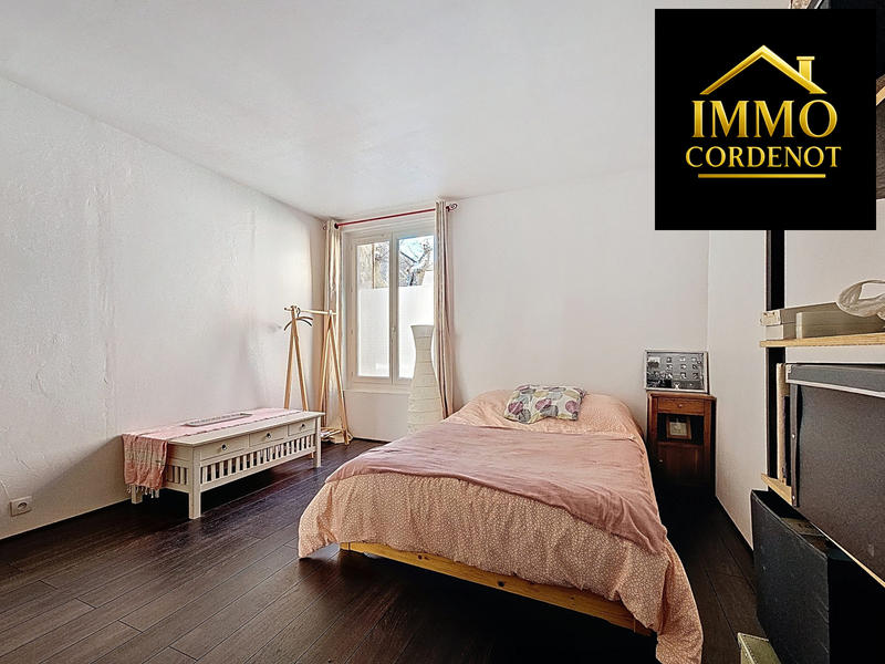 Maison ancienne - 131 m² - 6 pièces