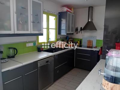 Maison - 91 m² - 5 pièces