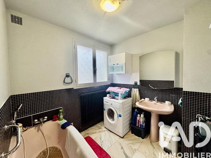 Maison - 189 m² - 5 pièces