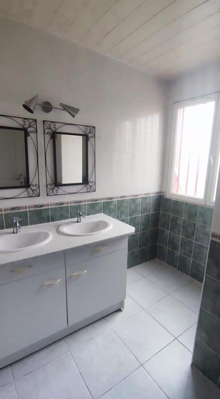 Maison de bois - 97 m² - 4 pièces