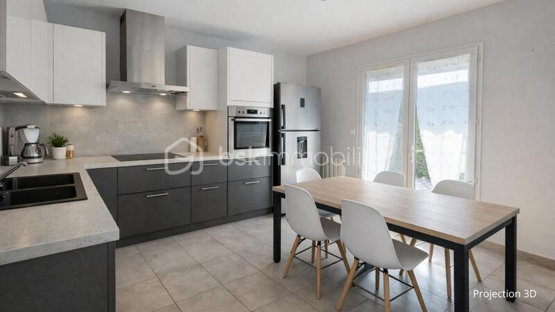 Maison traditionnelle - 107 m² - 4 pièces