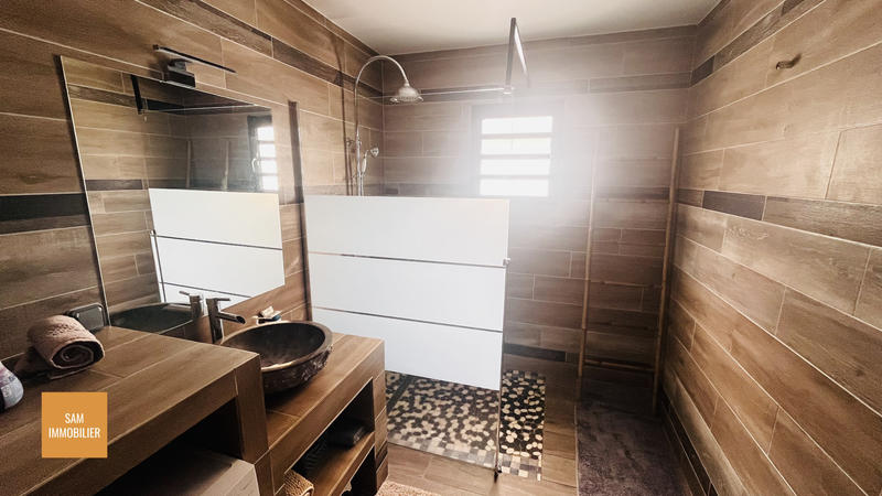 Maison - 170 m² - 6 pièces