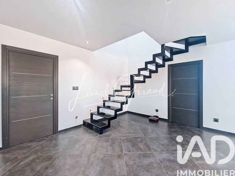 Maison - 153 m² - 5 pièces