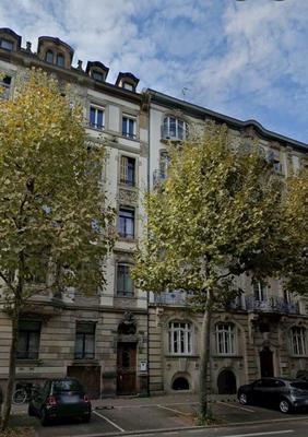 Appartement - 120 m² - 5 pièces