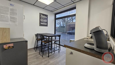 Local commercial - 74 m² - 4 pièces