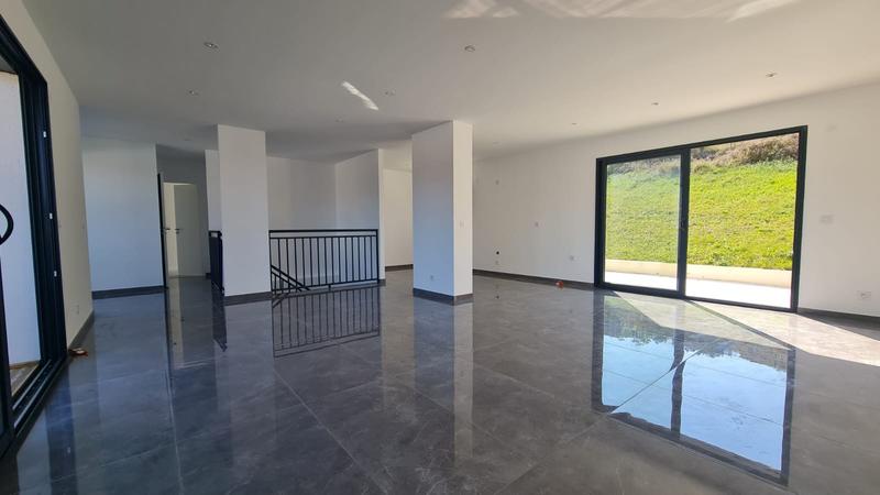 Maison contemporaine - 115 m² - 4 pièces