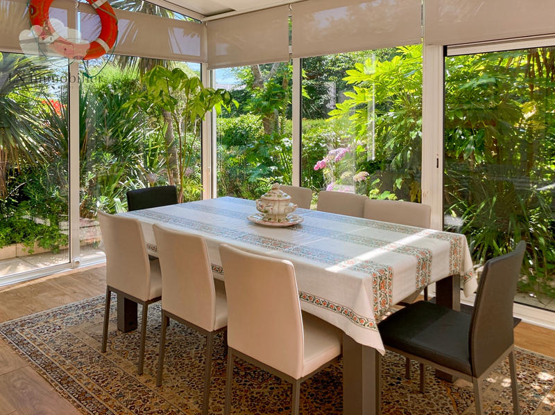 Maison - 172 m² - 6 pièces