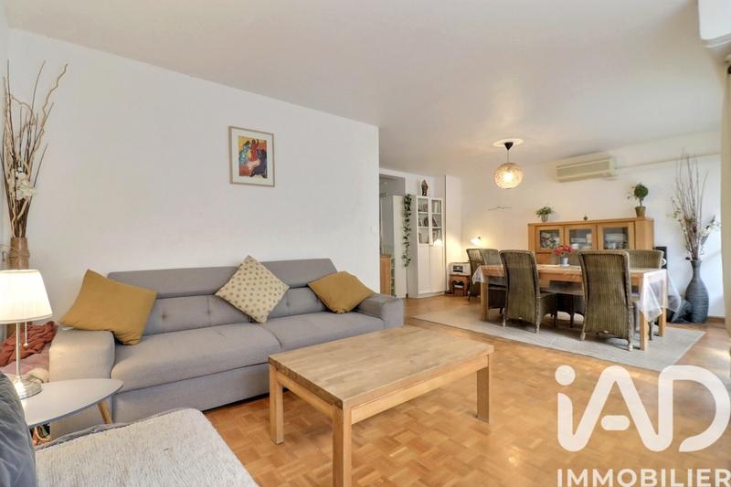 Appartement - 90 m² - 4 pièces