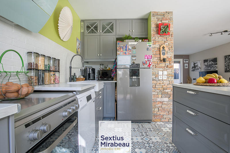 Maison - 95 m² - 5 pièces