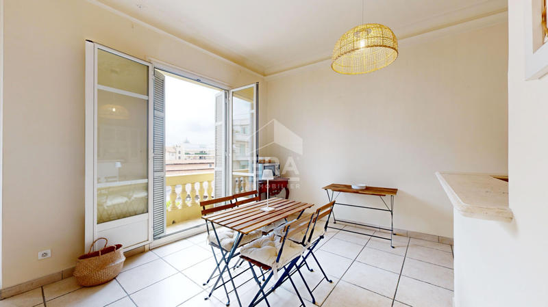 Appartement - 76 m² - 3 pièces