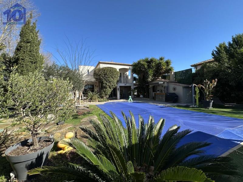 Maison - 185 m² - 6 pièces