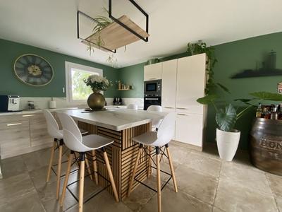 Maison - 110 m² - 5 pièces