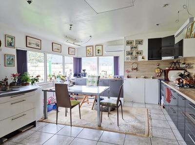 Maison - 170 m² - 5 pièces