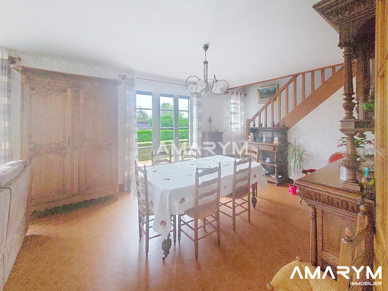 Maison - 180 m² - 6 pièces