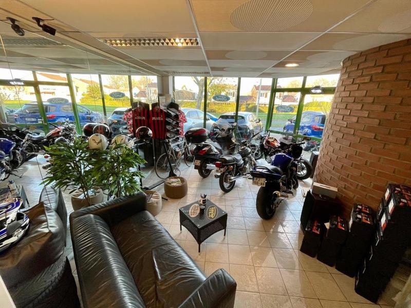 Local commercial - 400 m²