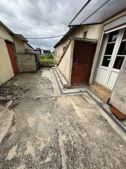 Maison - 90 m² - 5 pièces