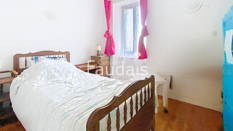 Propriété - 329 m² - 10 pièces