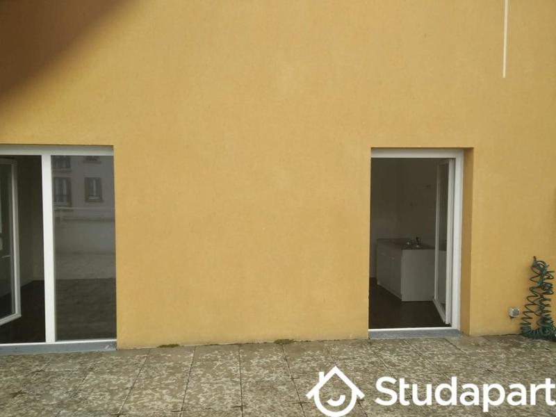 Chambre - 11 m² - 1 pièce