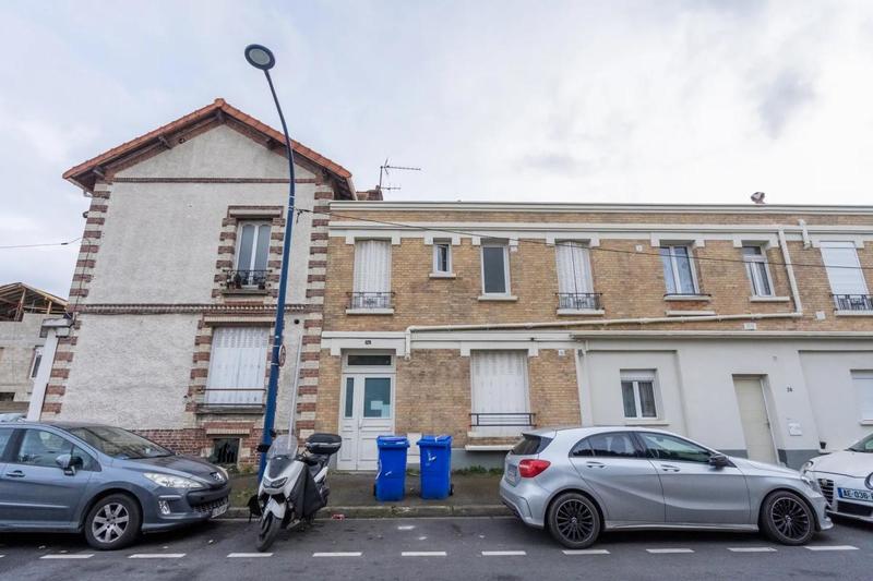 Studio - 14 m² - 1 pièce