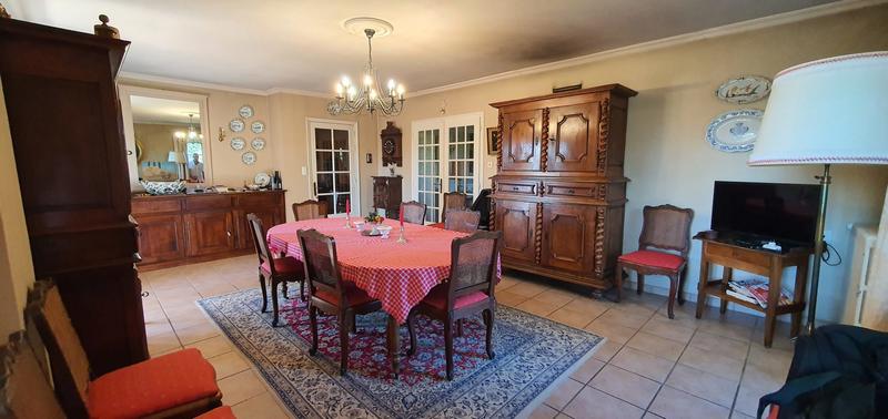 Maison - 194 m² - 7 pièces