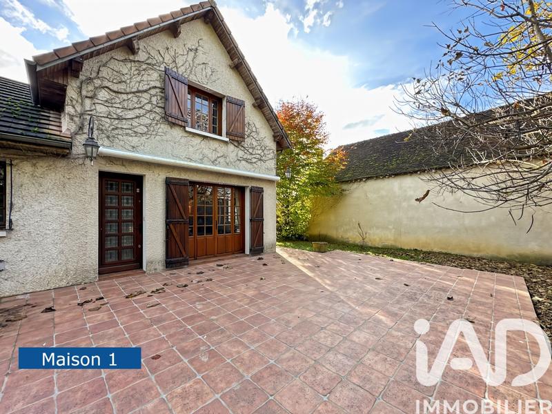 Maison - 278 m² - 9 pièces