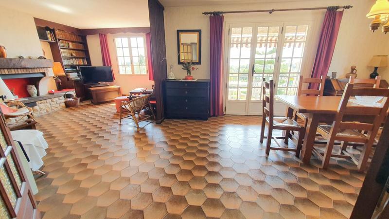 Villa - 245 m² - 7 pièces