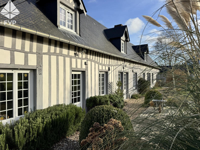 Maison - 170 m² - 5 pièces