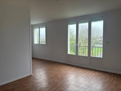 Appartement - 67 m² - 4 pièces