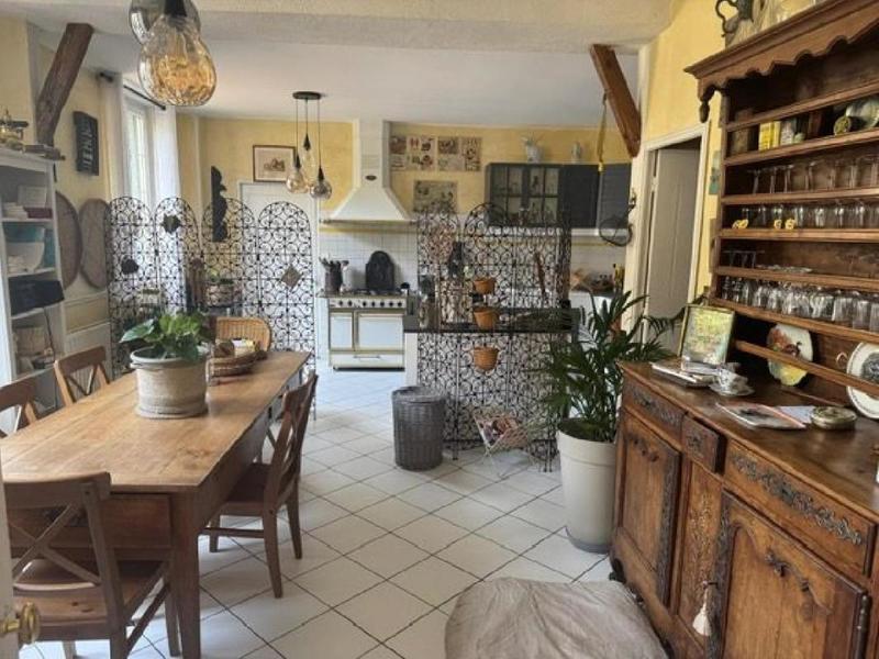 Maison - 178 m² - 7 pièces