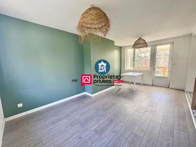 Maison - 81 m² - 7 pièces