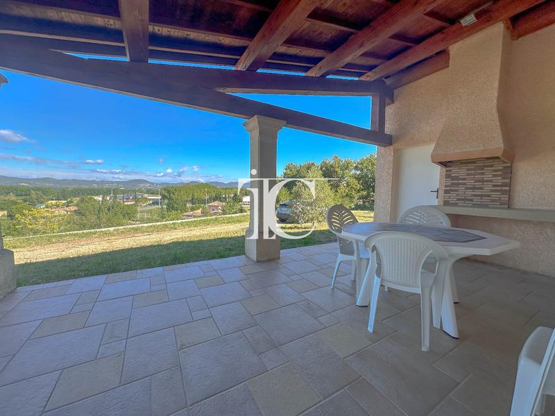 Maison - 121 m² - 5 pièces