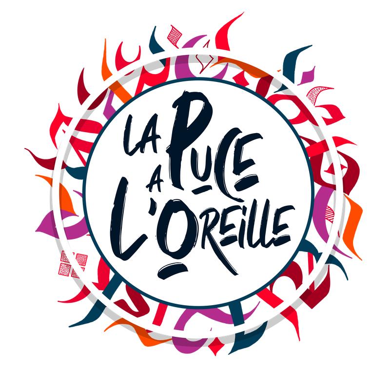 LA PUCE A L'OREILLE