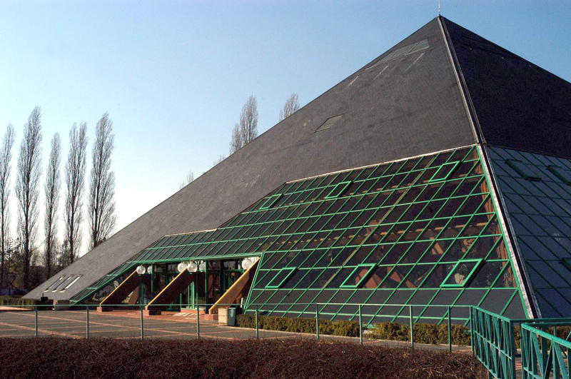 Pyramide Centre Culturel